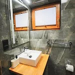 Na Zakrecie-pod Tatrami * Zakopane